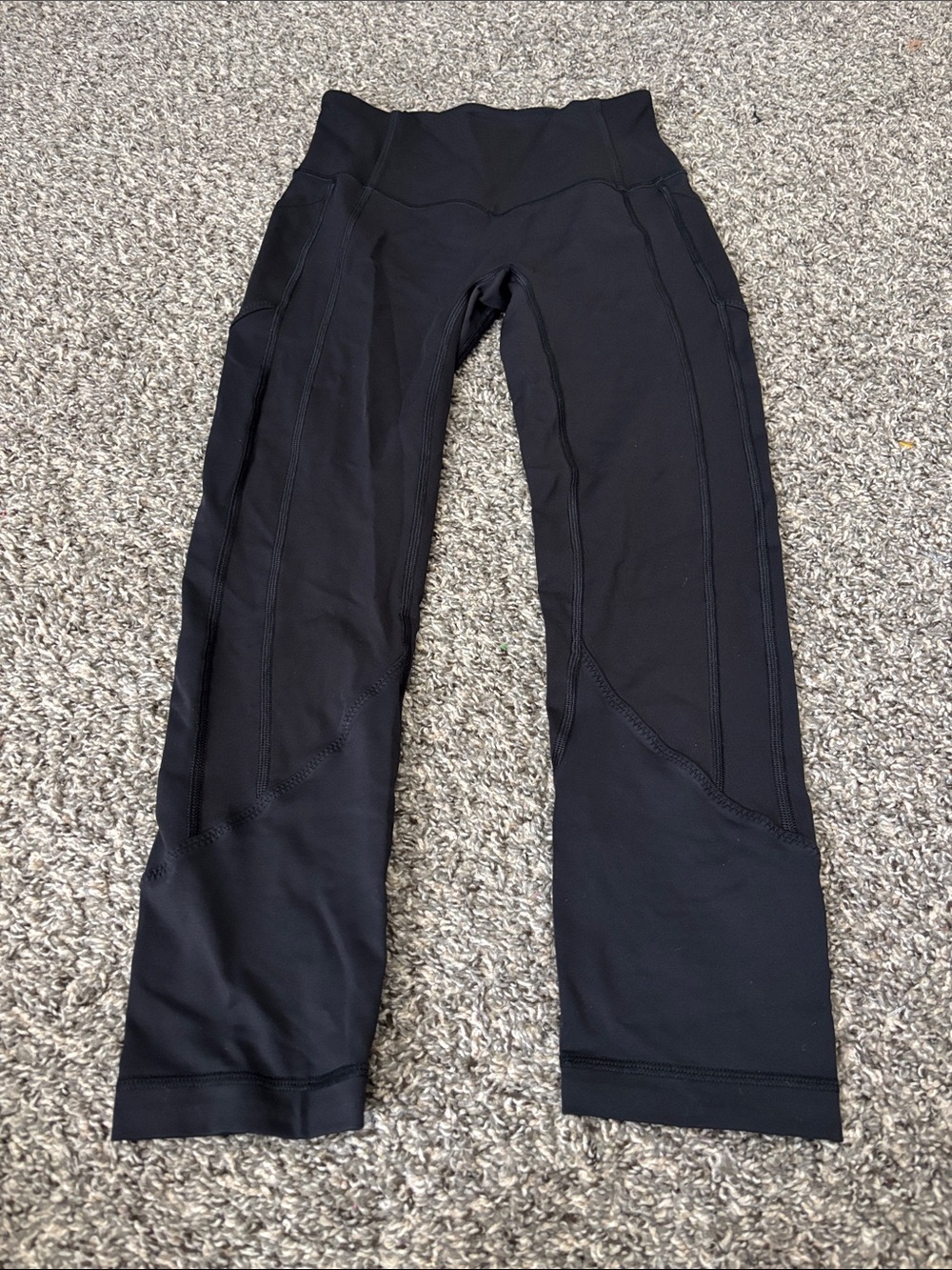 Lululemon black leggings 6 athletic athleisure gym sports yoga casual exercise